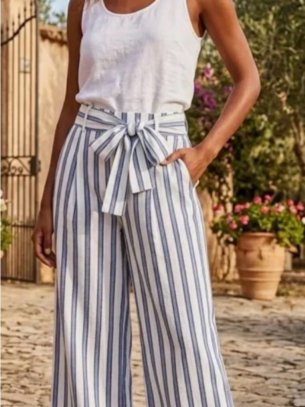 Halogen High-Waist Tie Belt Wide-Leg Pants - White with Blue Stripes.  Sz 1X.
